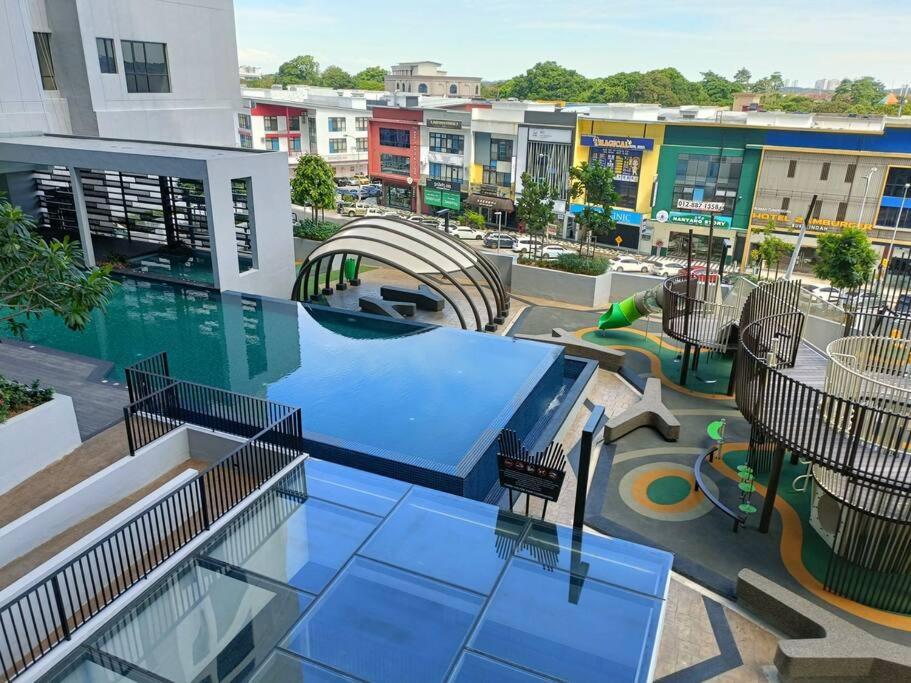 Ferienwohnung Sky Trees 4 Guests High Floor Smart Tv Garden View A1801 Johor Bahru Exterior foto