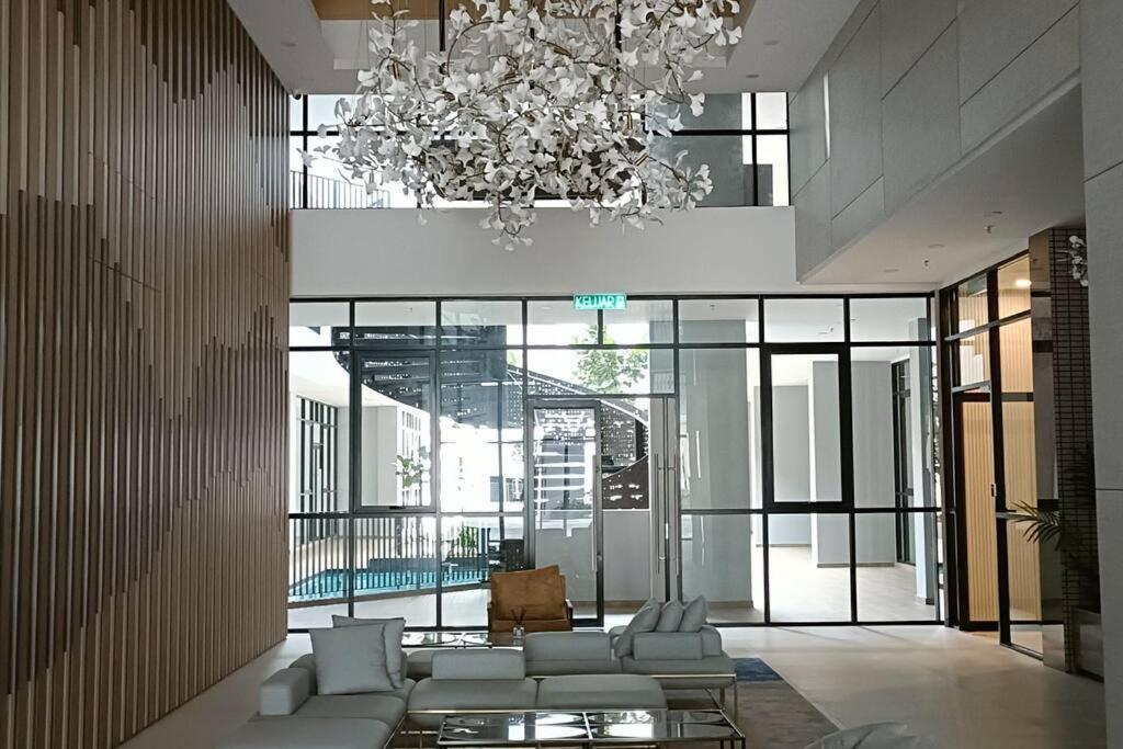Ferienwohnung Sky Trees 4 Guests High Floor Smart Tv Garden View A1801 Johor Bahru Exterior foto